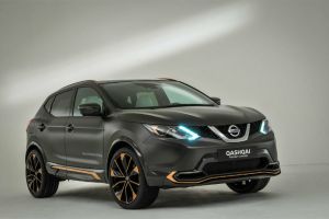 Топ-версия Nissan Qashqai с замшевым салоном