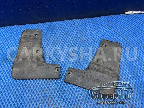 Брызговик передний левый правый Pajero 4 Комплект Mitsubishi i оригинальный номер 5370A241