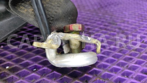 Замки ремня безопасности задние Mercedes-Benz W124 Mercedes-Benz W124 оригинальный номер 1248601686