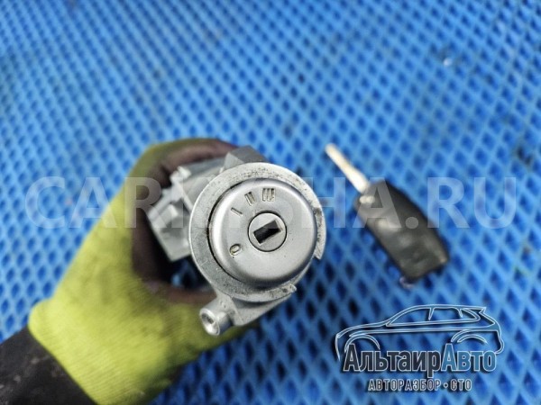 Замок зажигания + личинка + ключ Focus 2 Ford Focus оригинальный номер 3M513F880