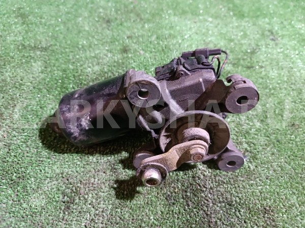 Моторчик стеклоочистителя передний Toyota 4runner оригинальный номер 8511035240