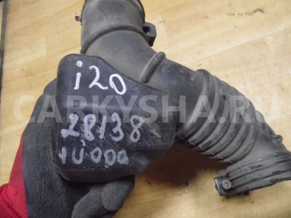 Патрубок воздушного фильтра Hyundai i20 I (2008—2012) Hyundai i20 оригинальный номер 281381J100