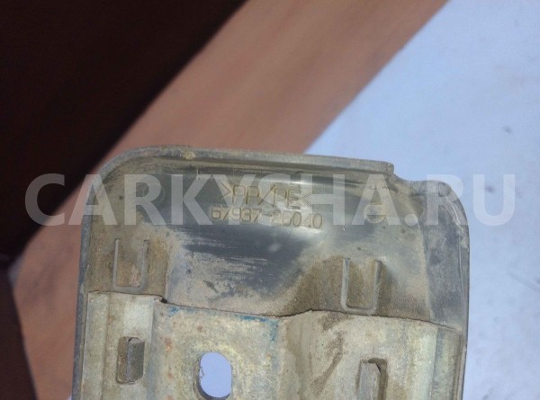 Накладка панели задка Toyota Hiace H200 (2004—2010) Toyota HiAce оригинальный номер 6793526190