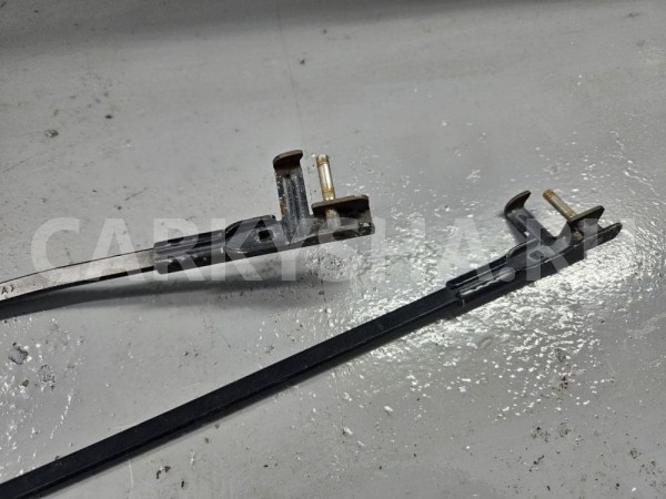 Поводок дворника Ford Focus 2 правый Ford Focus 
