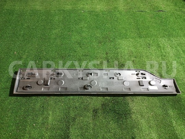 Молдинг задней правой двери Volvo XC90 оригинальный номер 31448432