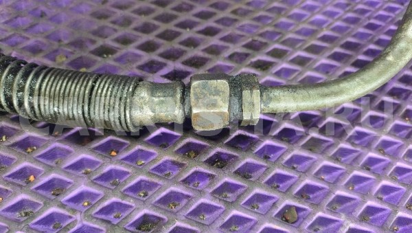 Трубка АКПП левая Mercedes-Benz W124 Mercedes-Benz W124 оригинальный номер 1242704696