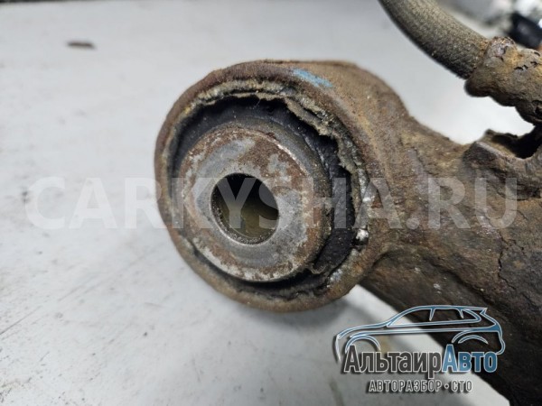 Рычаг задний верхний левый Land Rover Discovery 3 Land Rover Discovery оригинальный номер RGG500450