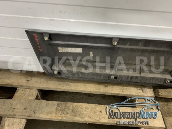 Накладка передней правой двери Pajero 3 Mitsubishi i оригинальный номер mn117288