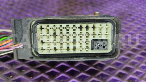Разъем ЭБУ двигателя Mercedes-Benz W210 Mercedes-Benz E-klasse оригинальный номер 2105450181