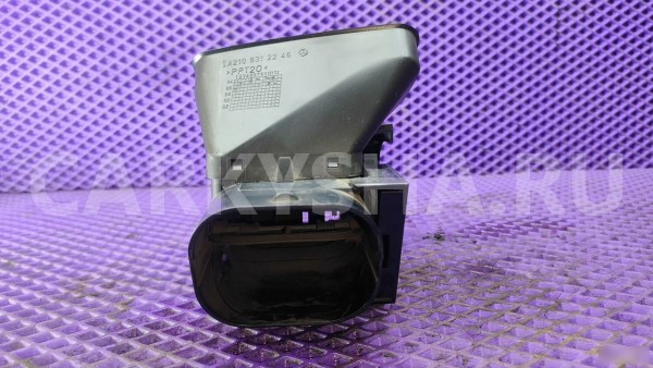 Дефлектор воздушный Mercedes-Benz W210 Mercedes-Benz E-klasse оригинальный номер 2108312246