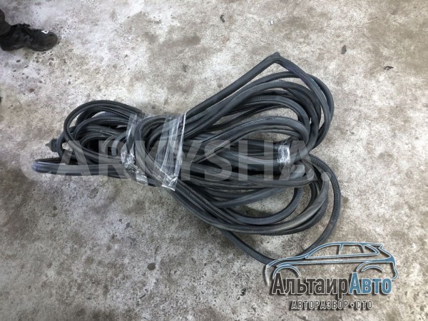 Уплотнитель двери / багажника Touareg 1 VW Volkswagen Touareg 