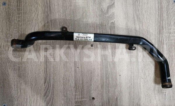 Патрубок системы охлаждения Volkswagen Toureg 1 Volkswagen Touareg 