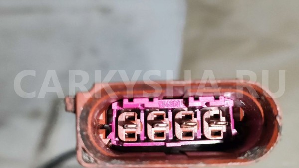 Лямбда-зонд нижний левый Туарег Volkswagen Touareg оригинальный номер 077906262C