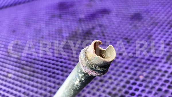 Трубка отопителя Mercedes-Benz W210 Mercedes-Benz E-klasse 