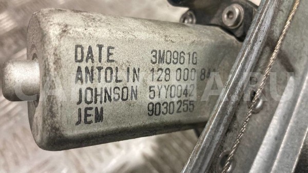 Стеклоподъемник задний правый эл Renault Sandero 1 Renault 14 оригинальный номер 82007338330