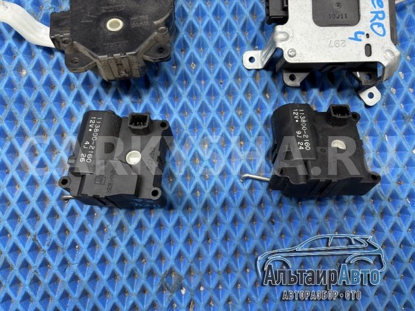 Сервопривод заслонки отопителя Pajero 4 моторчик Mitsubishi i оригинальный номер 1138002320