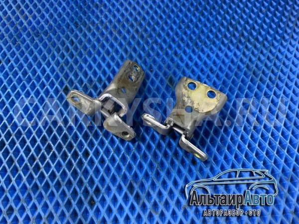 Петли двери задней правой Pajero 3 петля Mitsubishi i 