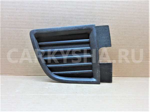 Крышка противотуманной фары (правая) - Toyota HiAce минивэн оригинальный номер 52127-26020 , 5212726020