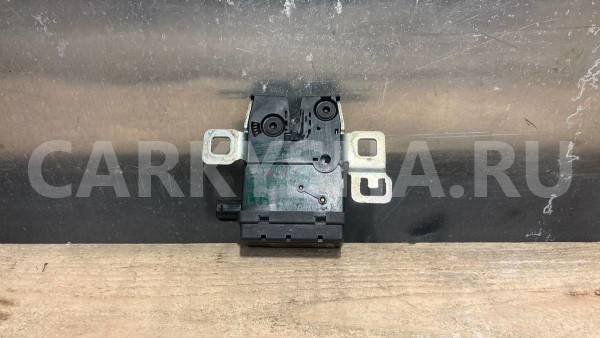 Замок стекла багажника Range Rover Sport 1 Land Rover Range Rover оригинальный номер FQR500040