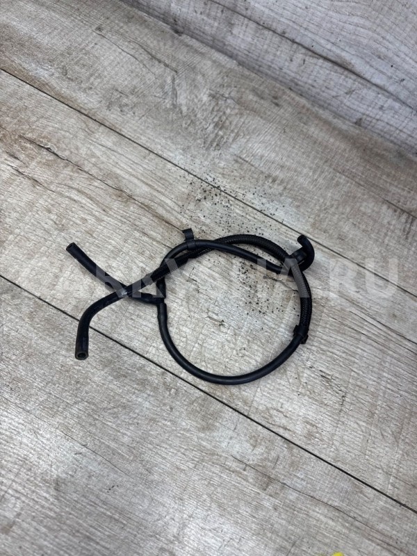 55575435 GM ШЛАНГ ВАКУУМНОГО НАСОСА Opel Astra оригинальный номер 55575435