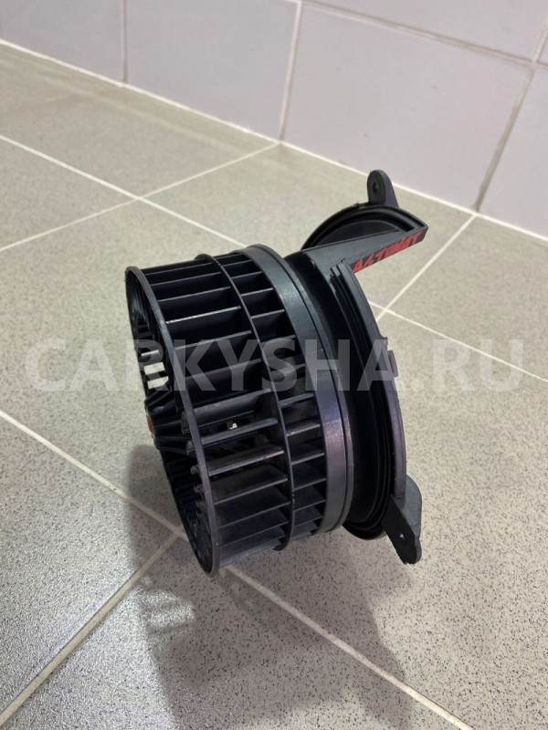 Моторчик печки Mercedes-Benz 190 (W201) Mercedes-Benz 190 (W201) оригинальный номер 9148452037