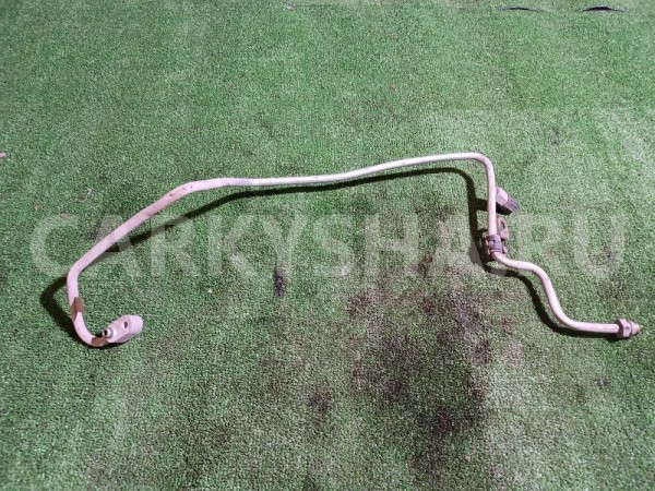 Трубка кондиционера Rover 200 оригинальный номер JUE106830