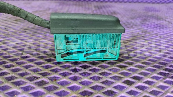 Разъем блока ABS Mercedes-Benz W210 Mercedes-Benz E-klasse оригинальный номер 0295457528