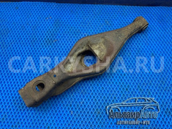 Задний рычаг нижний подпружинный правый Pajero 3 4 Mitsubishi i оригинальный номер MR418558