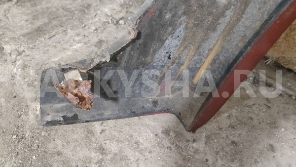 Расширитель крыла заднего Nissan Terrano WD21 Nissan Terrano 