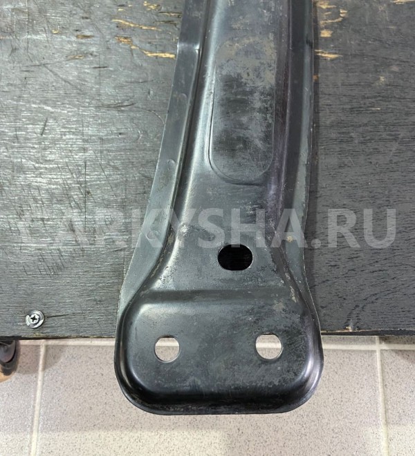 Балка передняя поперечная Toyota Carina E 1996 г Toyota Carina 