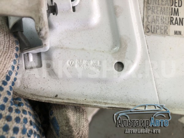 Лючок бензобака Volkswagen Touareg 1 7L6 Volkswagen Touareg оригинальный номер 7L8809905B