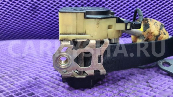 Ремень безопасности правый Mercedes-Benz W210 Mercedes-Benz E-klasse 