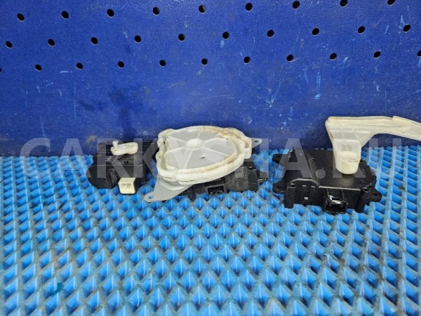 Сервопривод моторчик отопителя Toyota Avensis T250 Toyota Avensis оригинальный номер 8710602040