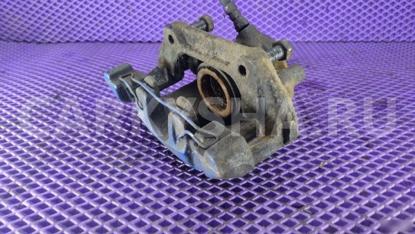 Суппорт передний левый Mercedes-Benz W210 Mercedes-Benz E-klasse 