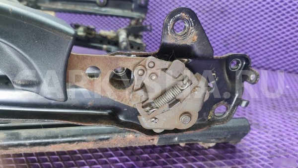 Полозья сиденья левого Mercedes-Benz W210 Mercedes-Benz E-klasse 