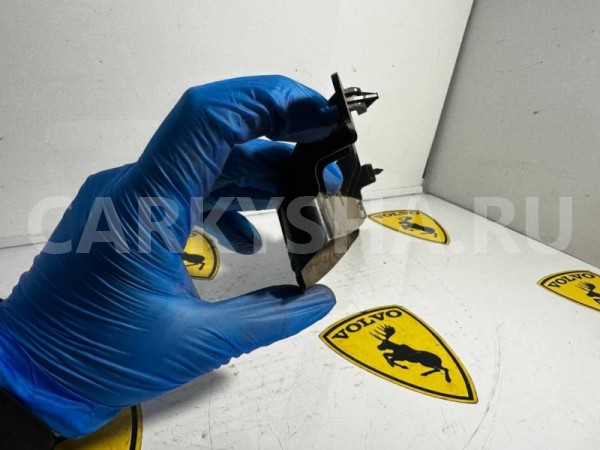 Дополнительный стоп сигнал Volvo XC70 V70 Volvo C70 