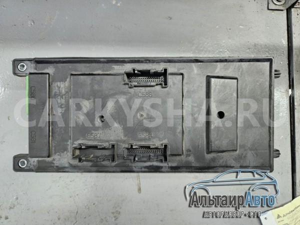 Блок предохранителей на land rover Land Rover Discovery оригинальный номер yqe500420