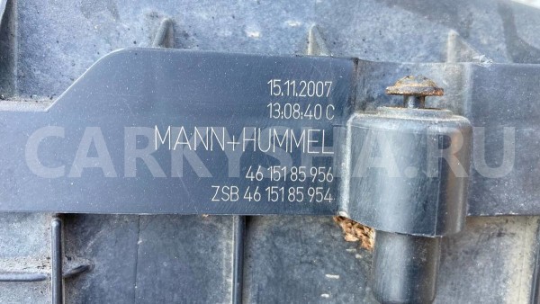 Корпус воздушного фильтра Volkswagen Passat b6 Volkswagen Passat оригинальный номер 1K0129607AG