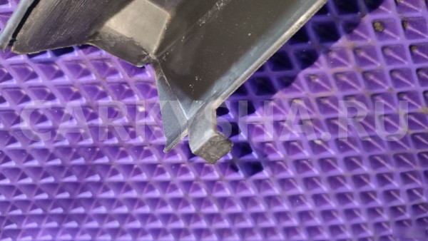 Накладка двери передней левой Mercedes-Benz W210 Mercedes-Benz E-klasse оригинальный номер 2107250171