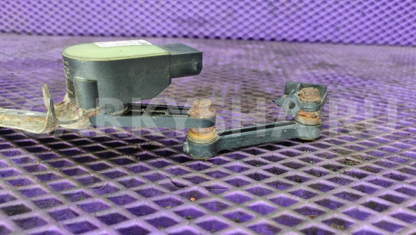 Датчик дорожного просвета Volkswagen Touareg 1 Volkswagen Touareg оригинальный номер 7L0616213B