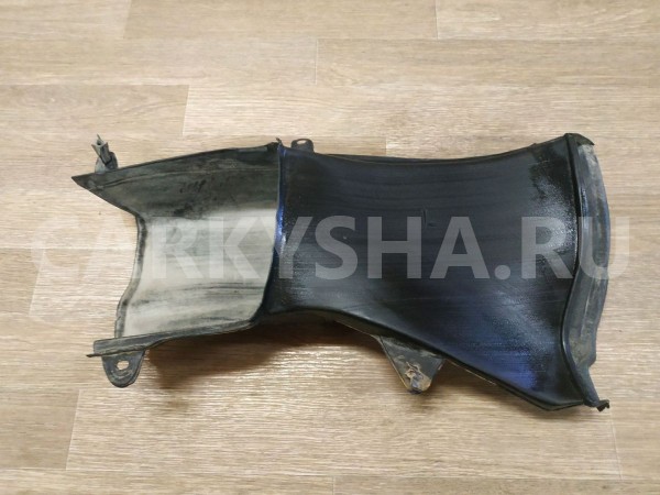 Воздуховод бампера левый Toyota HiAce оригинальный номер 5282295J00