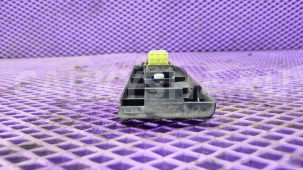 Кнопка стеклоподъемника П Nissan Terrano WD21 Nissan Terrano 