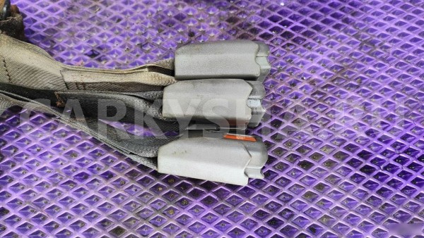 Замок ремня заднего Nissan Terrano WD21 Nissan Terrano 