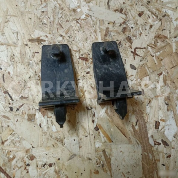 Крепление ковриков mitsubishi lancer 10 Mitsubishi Lancer 