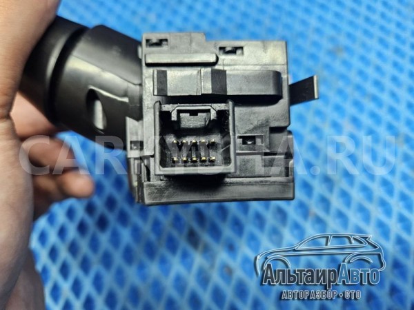 Переключатель поворотов подрулевой Mitsubishi Mitsubishi i оригинальный номер 17d706