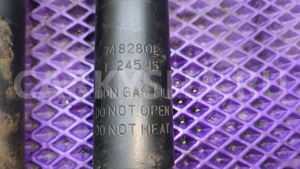 Амортизаторы передние Mercedes-Benz W210 Mercedes-Benz E-klasse 