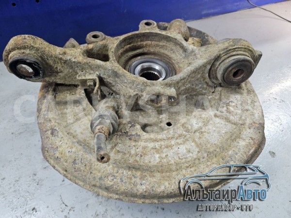 Кулак задний правый LR Discovery 3 Land Rover Land Rover Discovery оригинальный номер RLH500120