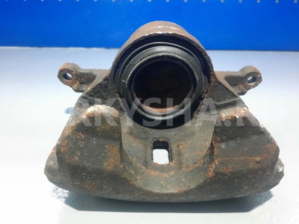 Суппорт передний правый Nissan Qashqai j10 Nissan Qashqai 