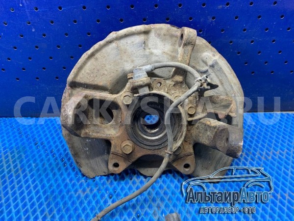 Кулак поворотный передний  правый  Pajero 4 6G75 Mitsubishi i оригинальный номер 3870A022