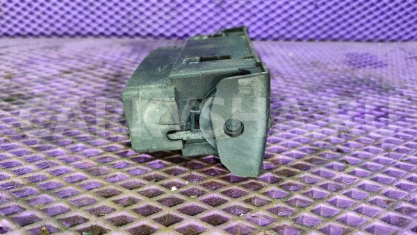 Дефлектор воздушный левый Mercedes-Benz W124 Mercedes-Benz W124 оригинальный номер 1248301054